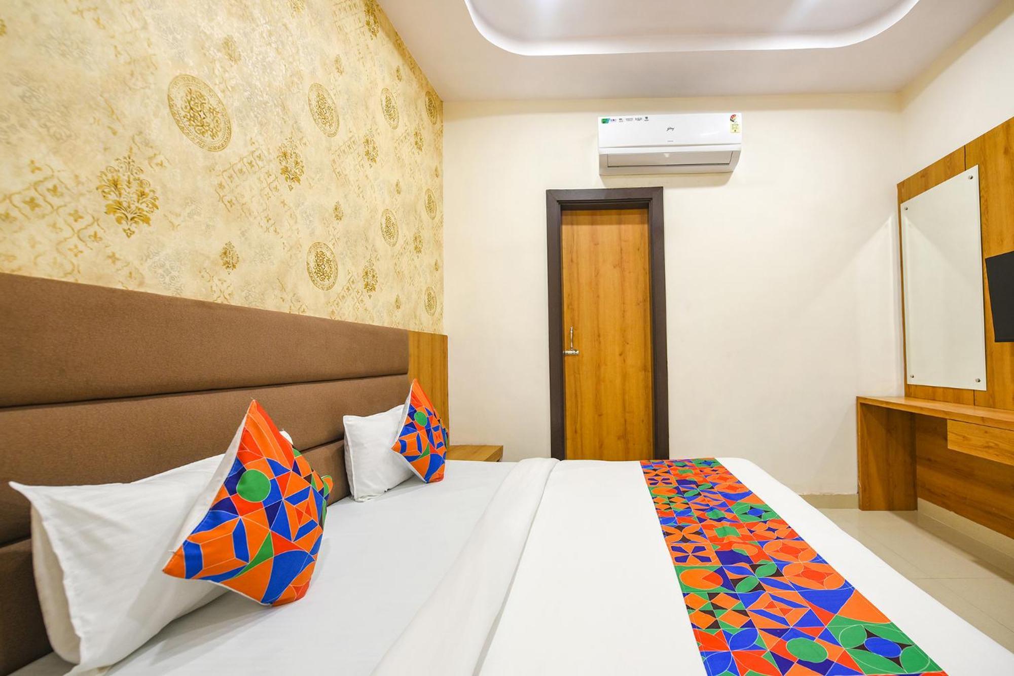 Fabhotel Golden Tree Amritsar Exterior photo